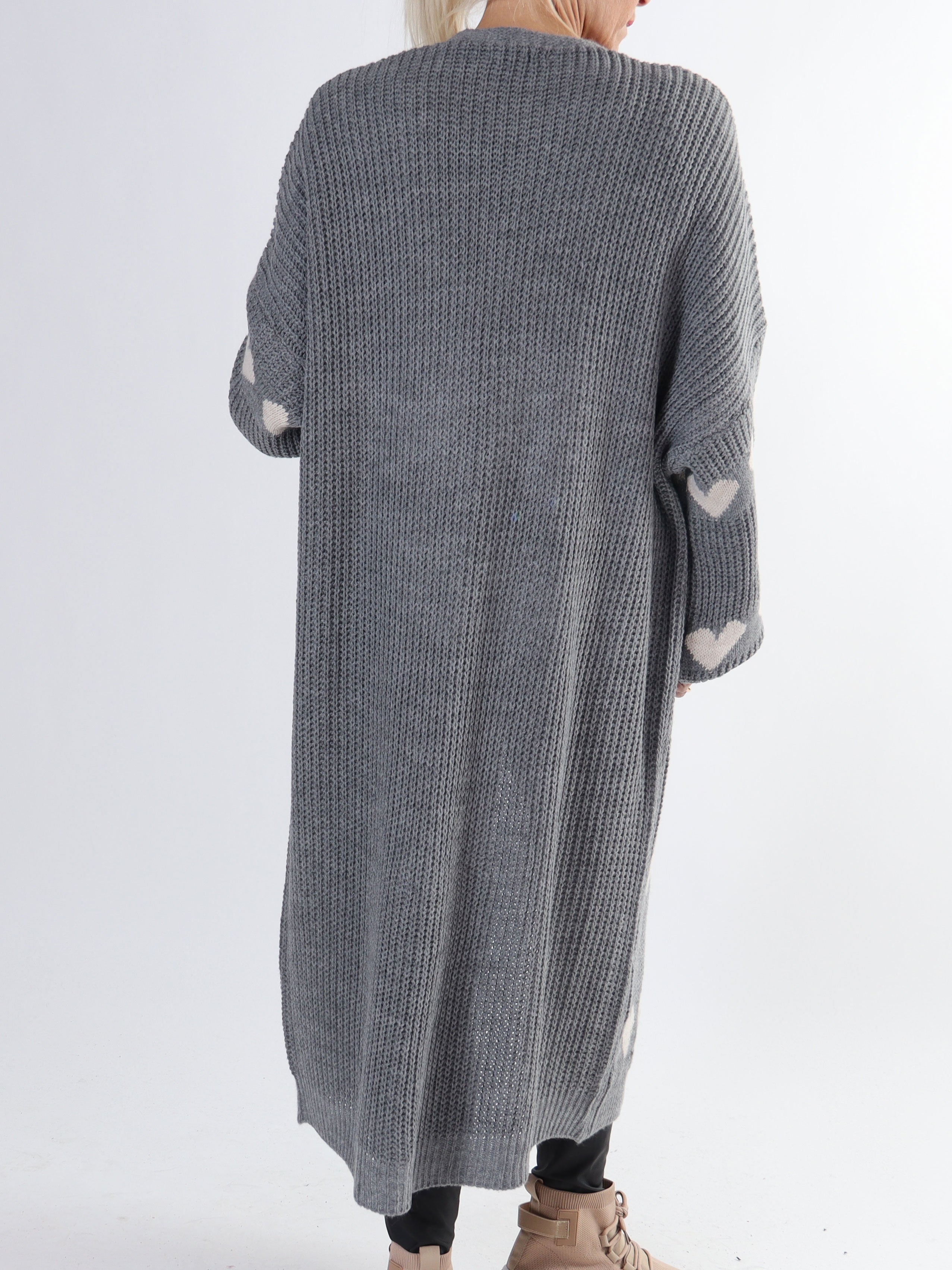 Grace - Plus size strikcardigan med hjerter og ballonærmer